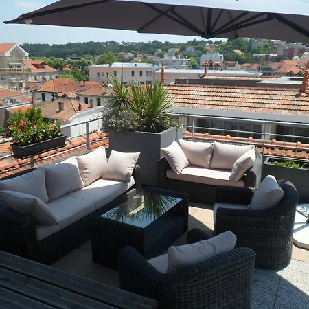 Ξενοδοχείο με διαμερίσματα Residhome Plazza 4*