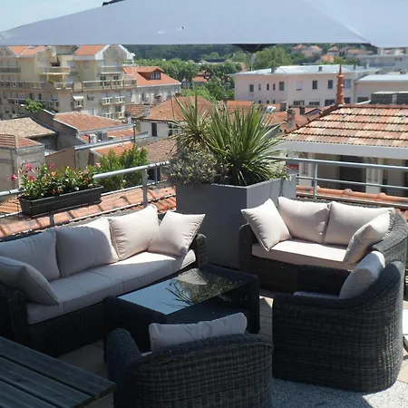 Ξενοδοχείο με διαμερίσματα Residhome Plazza