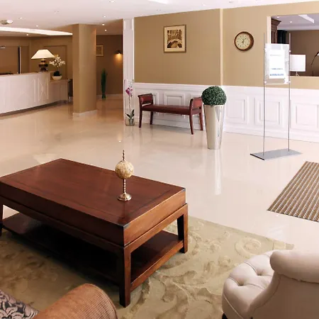 Aparthotel Residhome Plazza 4*