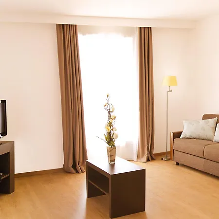 Residhome Plazza 4* Αρασόν