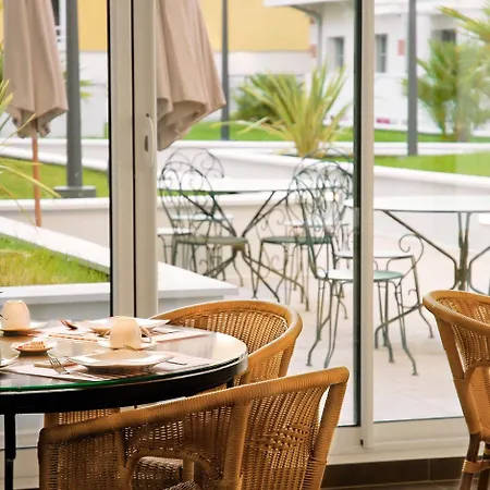 Residhome Plazza Ξενοδοχείο με διαμερίσματα 4*