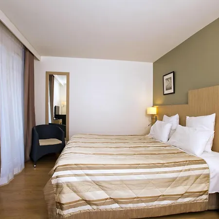 Residhome Plazza 4*