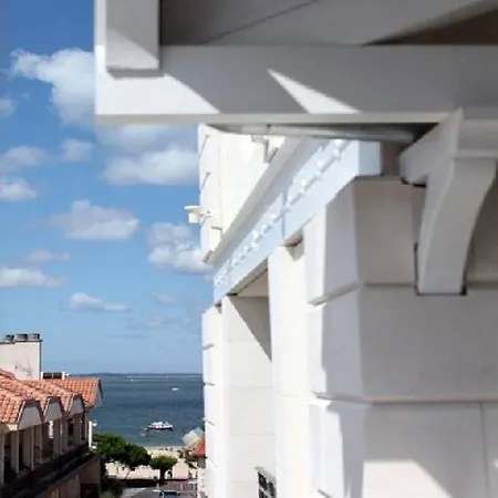 Ξενοδοχείο με διαμερίσματα Residhome Plazza