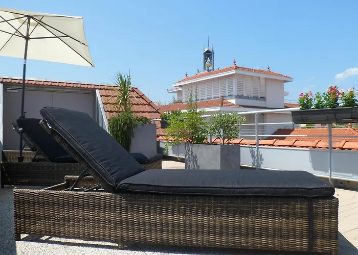 Residhome Plazza Apartahotel