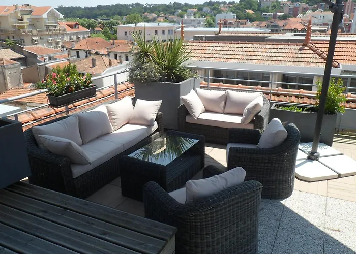 雷斯迪家阿卡松普拉扎酒店 4*