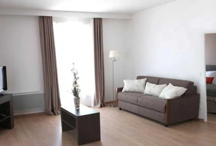 雷斯迪家阿卡松普拉扎酒店